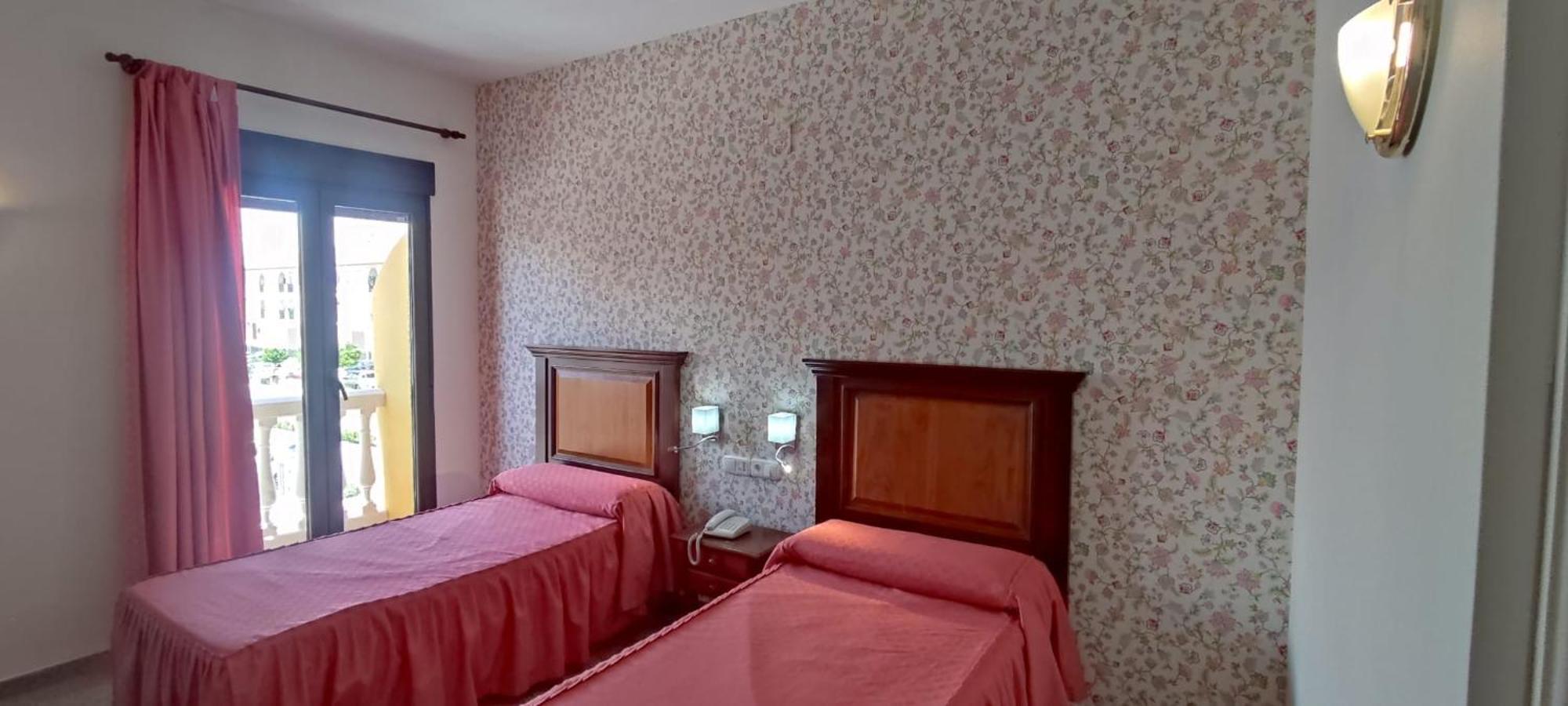 Hotel El Doncel Atarfe Buitenkant foto